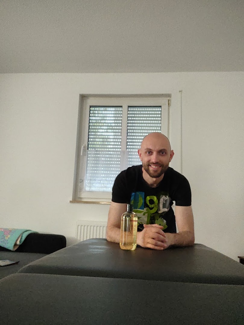 DNV FITNESS-MASSAGE Italia · Fotos 2